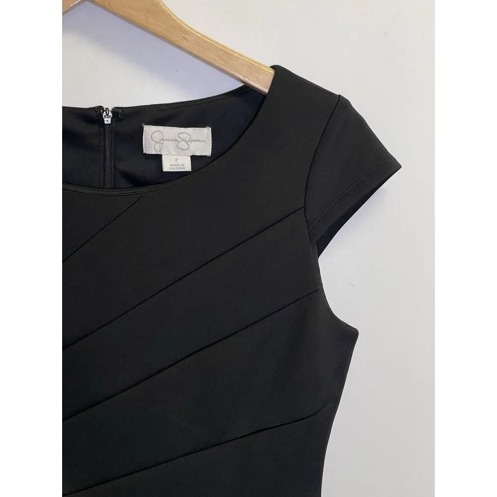 Jessica Simpson Women's‎ Size 2 Sheath Dress Black Sunburst Stitch Scuba Knit